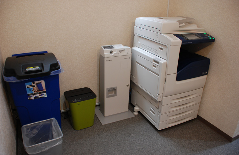 MCオフィス池袋西口のコピー・プリンター・シュレッダー MCオフィス池袋西口のコピー・プリンター・シュレッダー